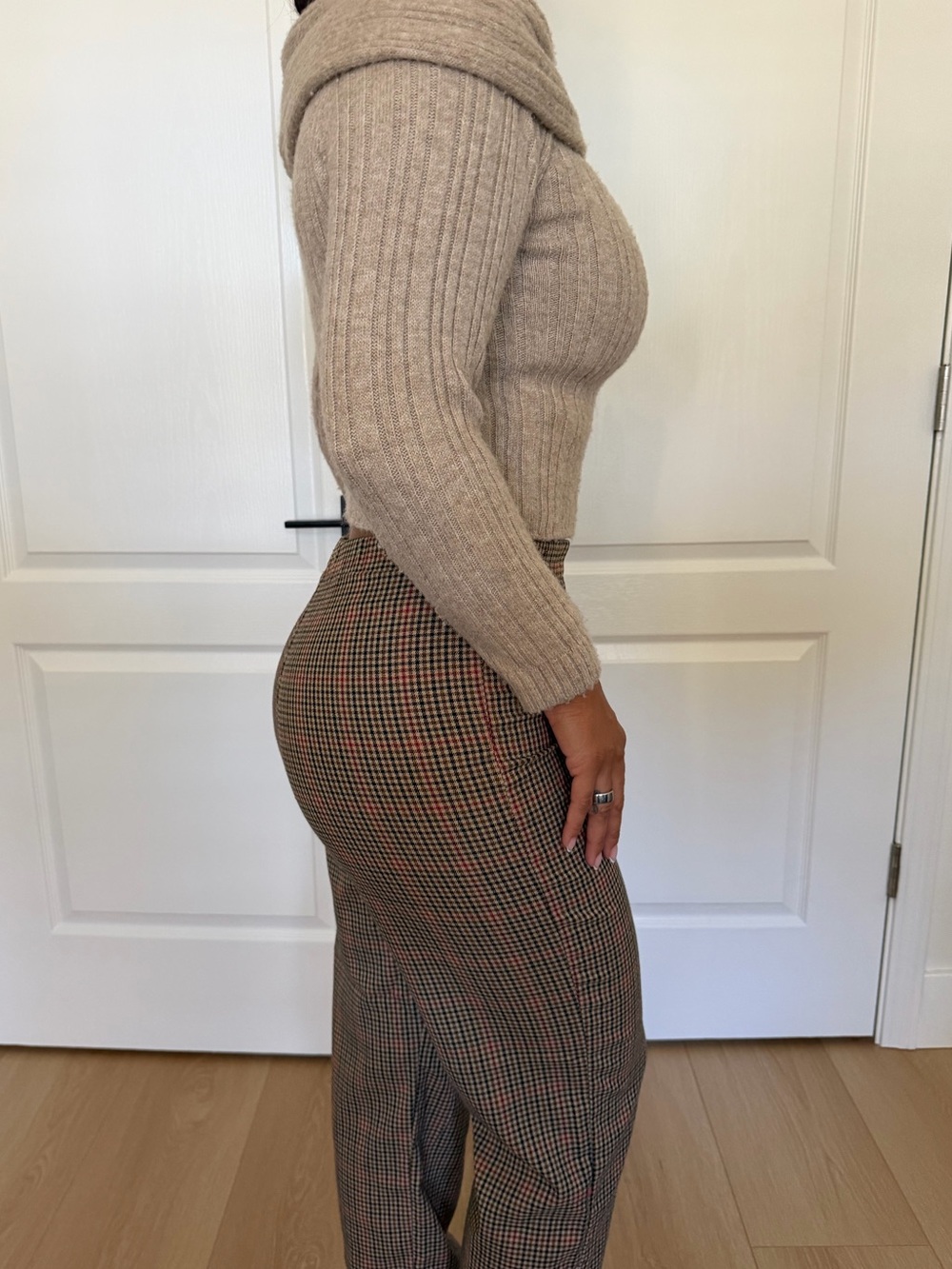 Brandy Melville Brown Plaid Trousers